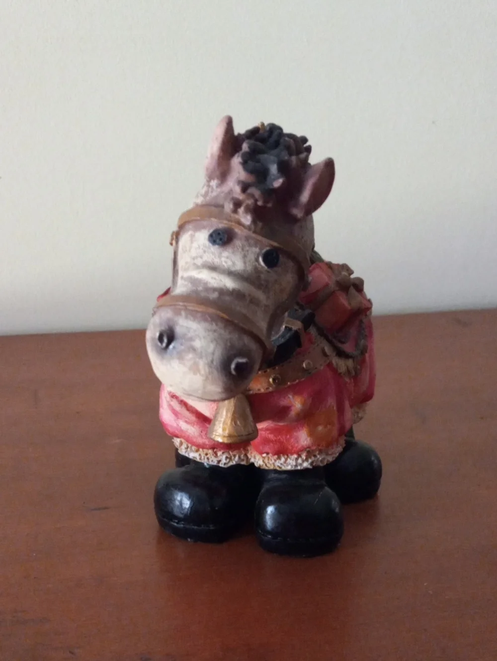 Whimsical Christmas Horse Bobblehead Figurine with Tree & Gift - Holiday Decor